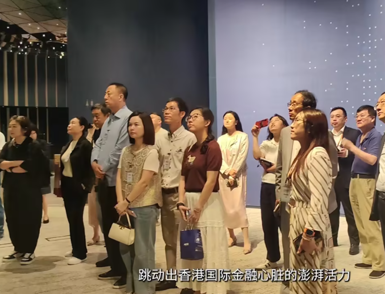 160家企业港股排队，内地企业赴港上市为何“突然爆火”？——香港交易所实地探访