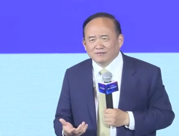 兰世立：利用金融杠杆 撬动全球资本